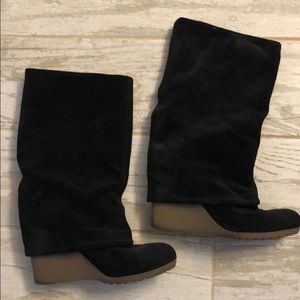 Suede Black wedged boots MRKT